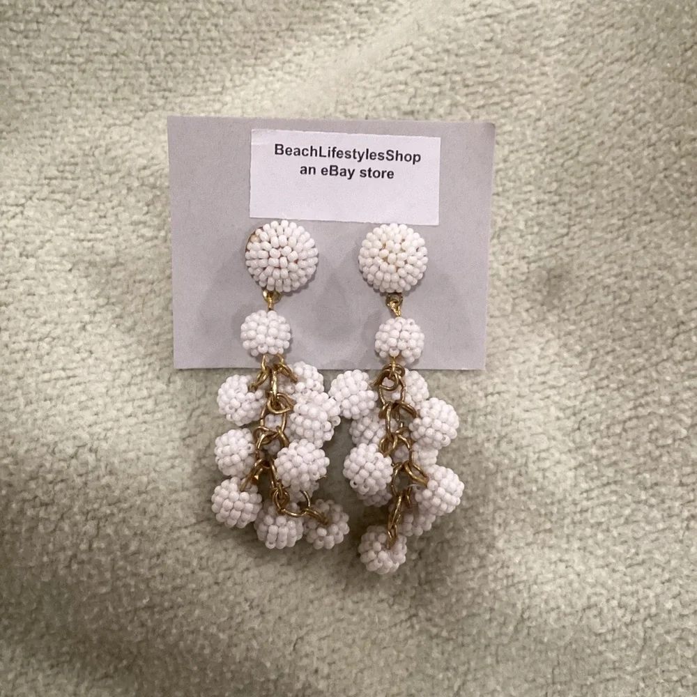 White Cluster Beaded Earrings NWTS